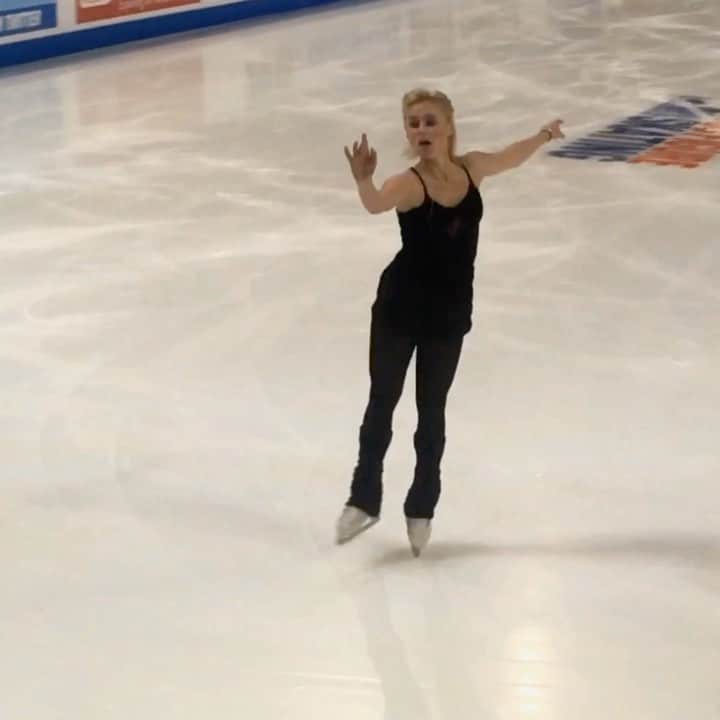 セラフィマ・サハノヴィッチのインスタグラム：「Happy Birthday Serafima 🥳 С Днём Рождения⠀ ⠀⠀ Video throwback to Skate America 2016 practice⠀ ⠀⠀ #SerafimaSakhanovich #СерафимаСаханович #СДнёмРождения #HappyBirthday」