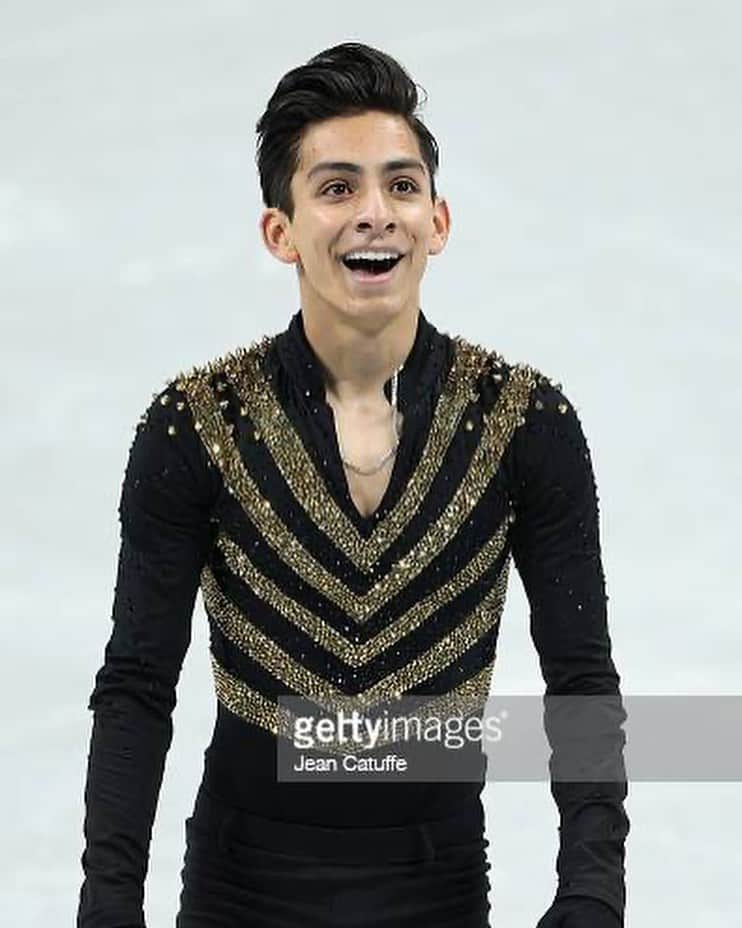 Donovan Carrillo Suazoのインスタグラム：「Mi cara lo dice todo, disfrutando cada momento de esta experiencia. Muy feliz también por la clasificación a la final, gracias por ser ser parte de este sueño. México siempre en mi corazón ♥️🇲🇽」