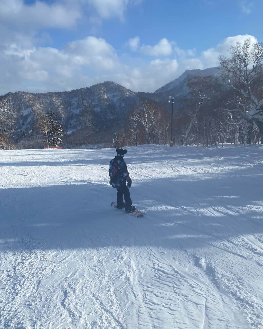 平田梨奈さんのインスタグラム写真 - (平田梨奈Instagram)「I always love snowboarding in Hokkaido ❤︎ The snow and view are amazing…..   #札幌国際スキー場  #スノボ  #すのぼ女子」2月9日 13時02分 - hirari_official