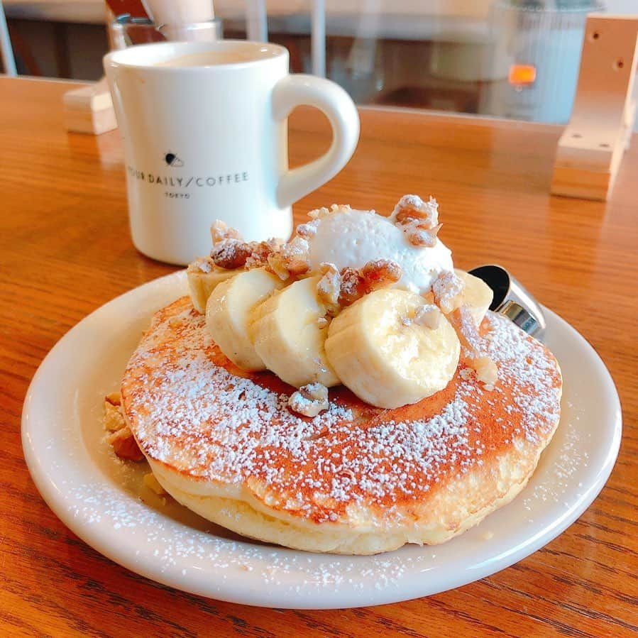 かにゃさんのインスタグラム写真 - (かにゃInstagram)「Melbourneにありそう素敵なカフェを東京で見つけちゃいました☕️✨ ここのパンケーキLOVEです🥞💕 コーヒーも本格的で超美味しかった😍🙏 雰囲気も最高で居心地良くて長居しちゃった☺️💯  . . .  #カプチーノ #コーヒー #コーヒータイム #コーヒー好きな人と繋がりたい #カフェスタイル #カフェ女子 #カフェ #カフェ巡り #カフェ部 #カフェ活 #カフェ好きな人と繋がりたい #カフェスタグラム #パンケーキ #パンケーキ部 #パンケーキ巡り #パンケーキカフェ #cafetime #cafe #café #pancakes #pancake #pancakeday #pancakelover #coffee #coffeelover #coffeetime #coffeeshop #coffeelovers #coffeelife #brunch」2月9日 20時36分 - kanya_435