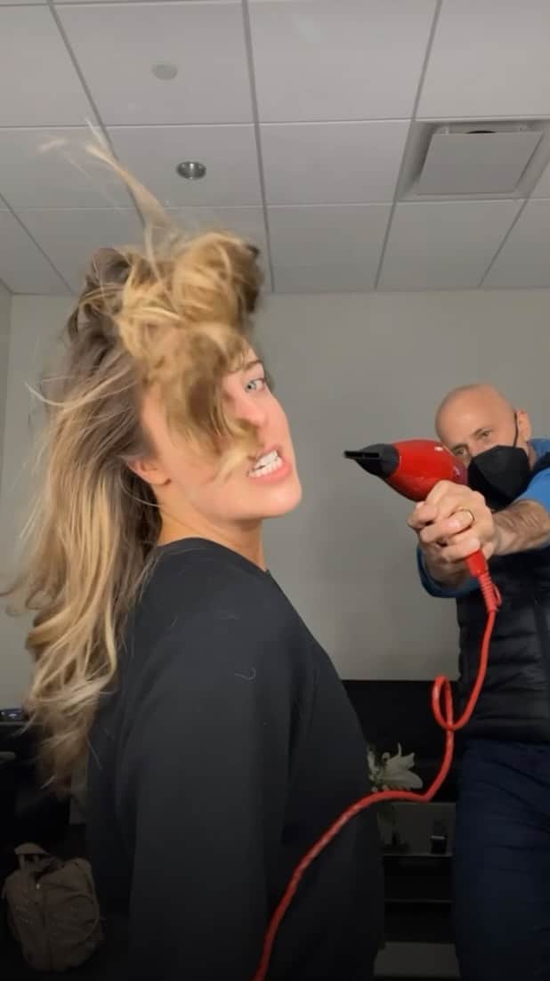 アシュリー・ワグナーのインスタグラム：「Find yourself a good wingman like @brianboitano who understands the importance of an @celinedion reel.」