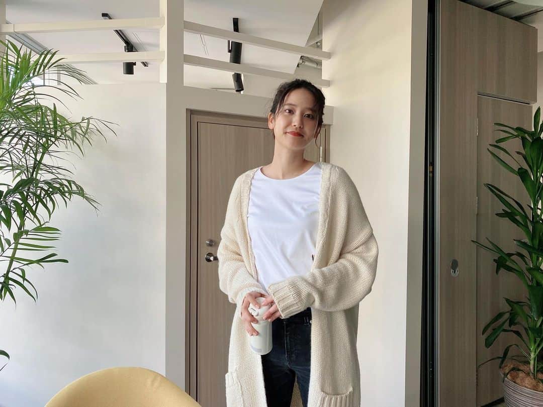 山崎紘菜のインスタグラム：「ABEMAオリジナルドラマ 「#30までにとうるさくて」 今夜22:00〜第5話です！ よろしくお願いします！ #30までにとうるさくて #ABEMA #オフィス恭子さん」