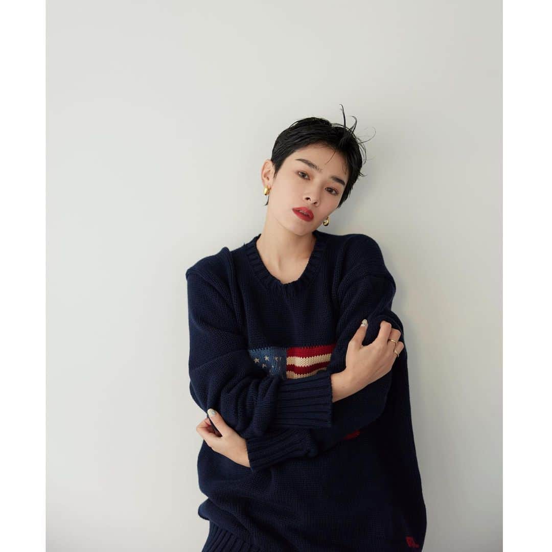 畠山千明のインスタグラム：「30歳になりました㊗️  マキバオーをみてワンワン泣いてたら30歳になってました…。 自分が30歳！？って信じられないけど、年齢はただの数字だよ〜んと言えるよう、頑張っていきたいと思います。イェイ🦞  年齢もそうだけど、自分がお母さんとかも未だに信じられない🤣」