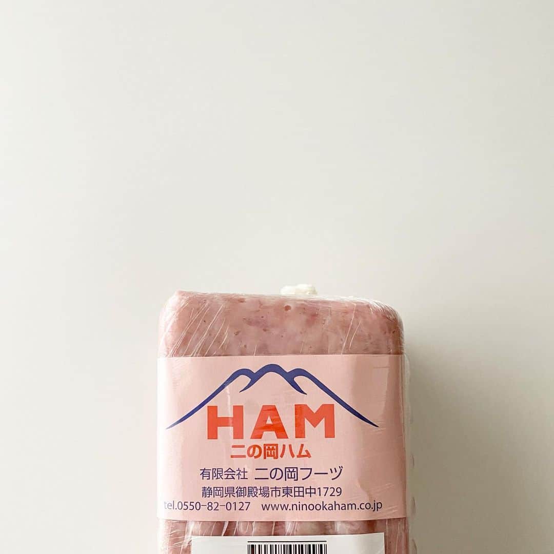 伊藤まさこのインスタグラム：「御殿場土産にいただきました。HAMのフォント最高🥺」