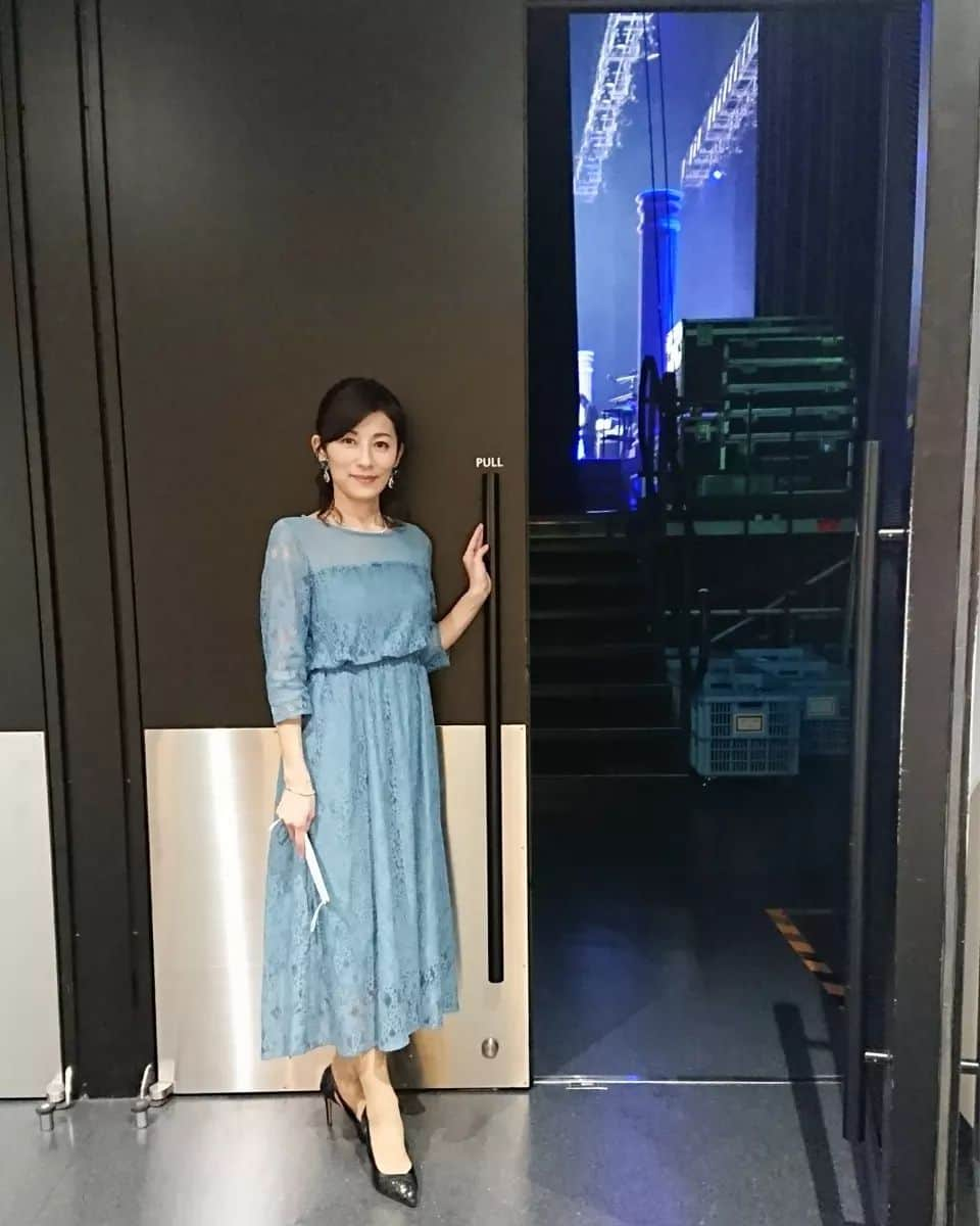 中田有紀さんのインスタグラム写真 - (中田有紀Instagram)「『ZARD What a beautiful memory ～軌跡～』東京公演🎶 まもなくスタートです。 舞台裏から😉✨ #zard #坂井泉水 さん#whatabeautifulmemory #」2月10日 18時24分 - akinakada0508