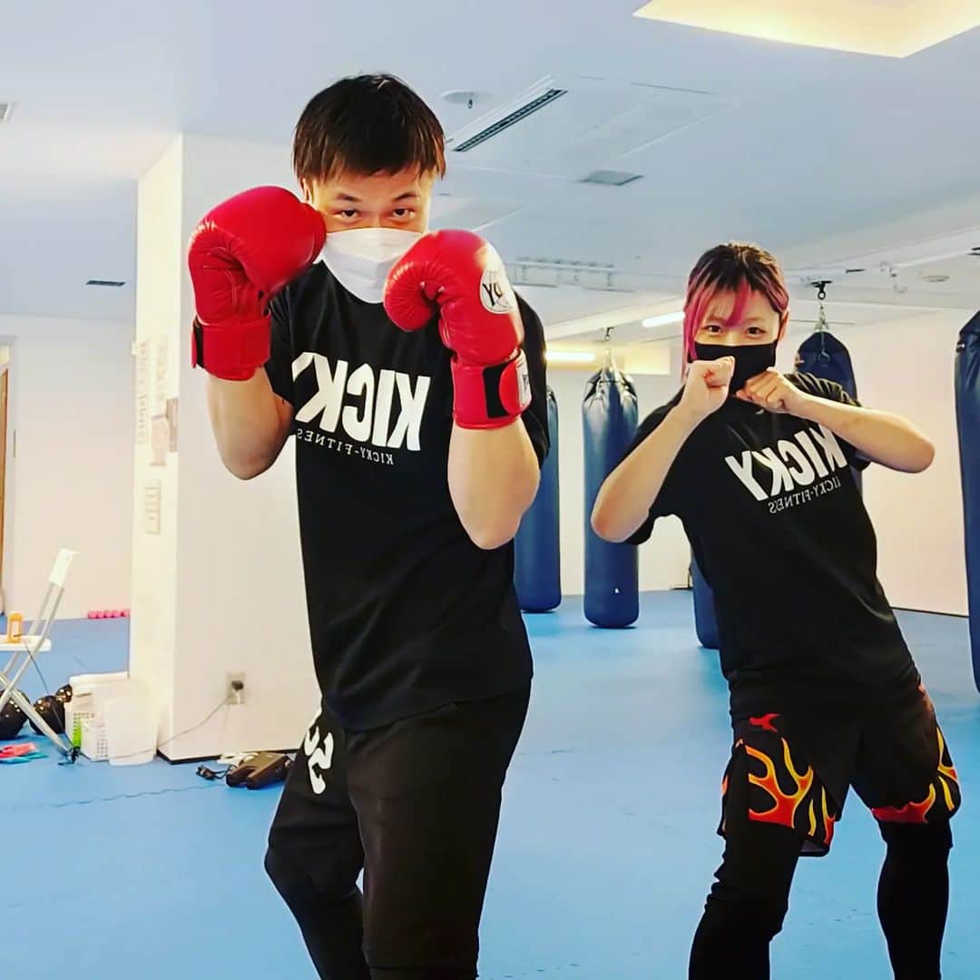 のインスタグラム：「My friend is starting a great challenge!! トレーナー仲間でアクション俳優の壇ちゃんが、素敵な挑戦を始めるそうですよ！これはみんなで全力応援案件ですね！ #kicky #kicky大森 #トレーナー紹介 #壇上正博 さん#壇上正博34歳の挑戦　You Tubeもチェックしてね#friend #actor」