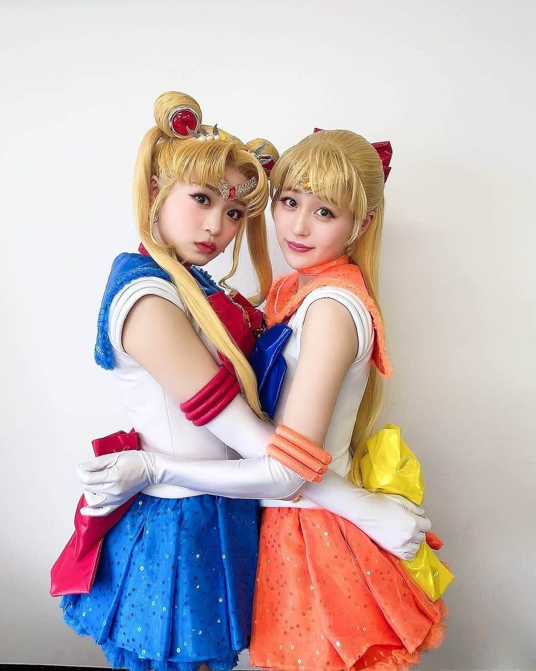 牧野真鈴さんのインスタグラム写真 - (牧野真鈴Instagram)「最後はsailor moon🌙💞 本番期間中はなかなか落ち着いて一緒に撮れなかったので、改めて一緒に！  @riko_2768 🥰😘  出逢えて幸せですとっても！！ #美少女戦士セーラームーン  #30周年 #おめでとうございます ❣️ #sailormoon #セラミュー #かぐや姫の恋人  #セーラームーン #セーラーヴィーナス」2月10日 21時41分 - makino_marin