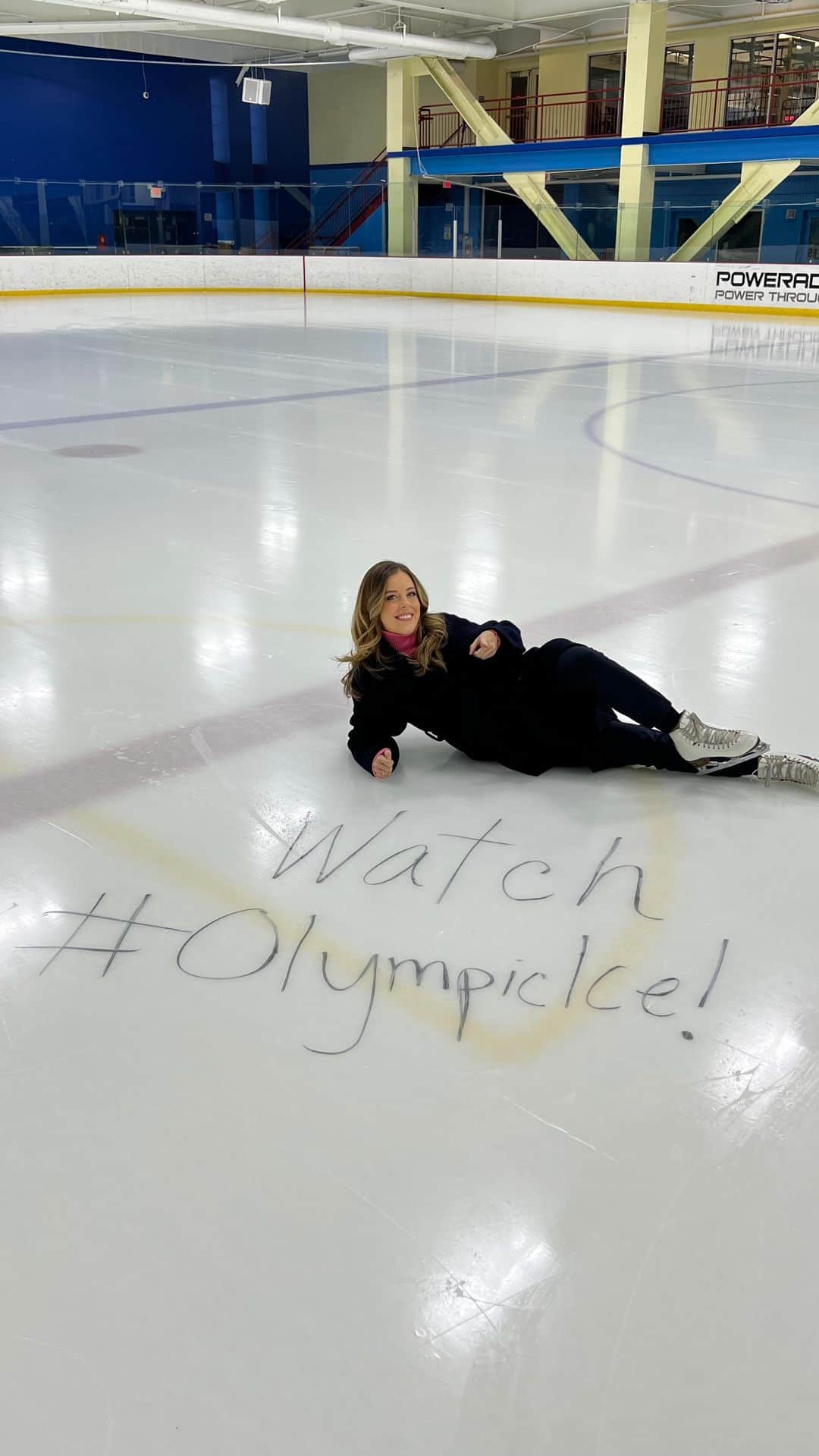アシュリー・ワグナーのインスタグラム：「Today we talked to @nathanwchen and @adaripp …can you say the same? Don’t miss out on the fun, come hang with us and the INCREDIBLE skaters we chat with on our show #OlympicIce live at 10 AM EST on @peacocktv 🔥⛸」