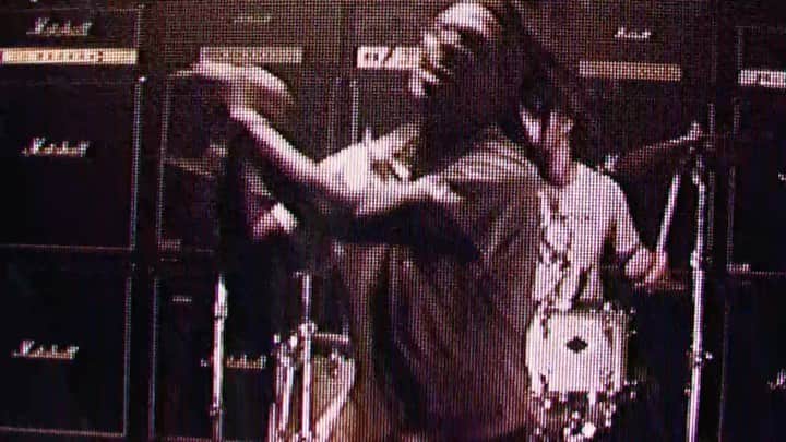コリィ・テイラーのインスタグラム：「Been waiting for this!! The new @ho99o9 album Skin dropped today with the track “Bite My Face” you’ll find me on. Click the link in my stories or go to ho99o9.com to check out the video.」