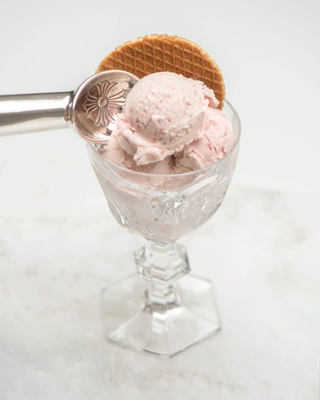 クロムハーツのインスタグラム：「+ oddity…here’s another one for ya’ll + + + ice cream scooper + + link in bio +」