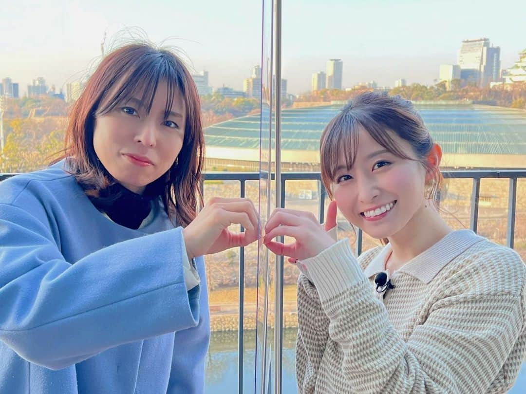 佐藤佳奈さんのインスタグラム写真 - (佐藤佳奈Instagram)「今朝のすまたんアイドル天気では、AKB48Team8さんの「蜂の巣ダンス」と共にお天気をお伝えしました🐝 ・ 今日は日差したっぷりで日中は昨日より暖かくなりそうです☀️ 朝晩は寒いので寒暖差注意です！ ・ 洗濯日和ですが、花粉が多いので花粉症の方はよくはたいてから取り込むようにしてください🤧 ・ ・ #すまたん #すまたんzip  #アイドル天気 #蜂の巣ダンス #しんどかった」3月8日 8時23分 - kana_sato_sakana