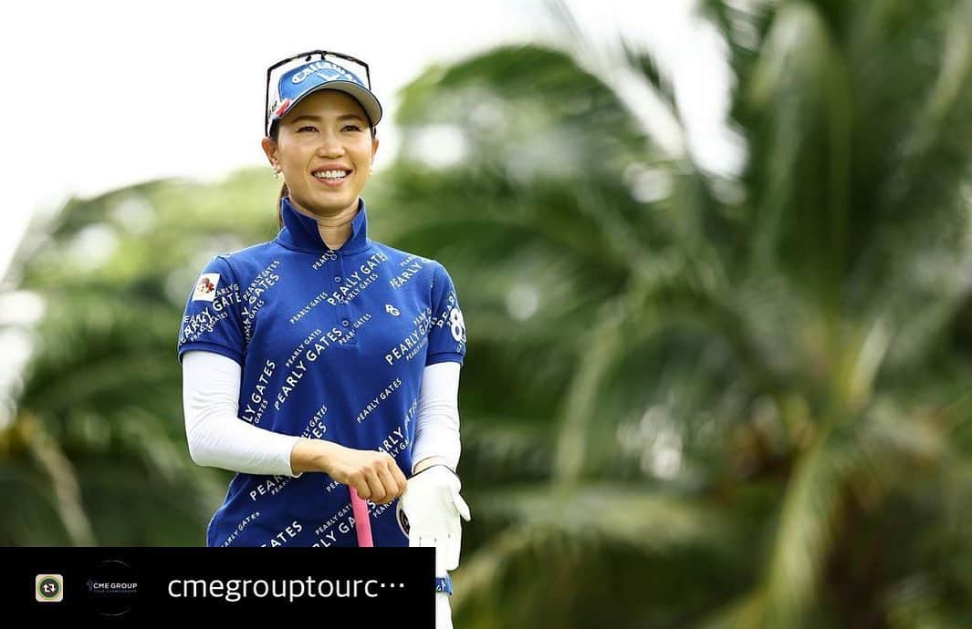 上田桃子のインスタグラム：「まず、今回は昨年Panasonic Openで優勝した際先週のシンガポール🇸🇬HSBC女子チャンピオンズ @hsbcwomensgolf に出場させていただけるチャンスをいただきました。  貴重な経験をさせていただきありがとうございました‼️  自分にとって2022年シーズンの開幕をシンガポールで迎える期待と不安は何よりのモチベーションとしてオフを過ごす事が出来ました。  そうして迎えた大会でホールインワンする事ができ、その一打で @cmegroup から @stjude へ$20.000が寄付されたそうです。 こういった取り組みを素晴らしいなと思いますし、また自分の一打がそのように繋がっていることをとても嬉しく思います‼️ #score1forstjude をサポートして St.Jude患者がデザインした Tシャツを是非もらいましょう‼️  https://lnk.bio/StJude  出場させてもらえた大会で、沢山の経験が出来たことを心から感謝したいと思います。  ありがとうございました‼️  #Repost with @Repostlyapp @cmegrouptourchamp With @momoko3030’s hole-in-one on the 17th hole at the @hsbcwomensgolf over the weekend, @cmegroup is donating $20,000 to @stjude!⛳️  You can help #Score1ForStJude and receive a headcover or t-shirt designed by St. Jude patients.   For more, head to the 🔗 in our bio!」