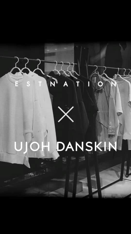DANSKIN Japanのインスタグラム：「ESTNATIONとUJOH DANSKINによるコラボレーションムービー。  ESTNATIONスタッフによるスタイリング提案、 そしてダンサー Chikakoさんの即興パフォーマンスを ぜひご覧くださいませ。  ▼着用アイテム UJOH DANSKIN WAIST DRAW CODE SHIRTS/ウエストドローコードシャツ 商品型番：DU322102 ¥35,200  -ESTNATIONスタッフ 　森田　(163cm/ Mサイズ) -ダンサー 　Chikako Takemoto (169cm/Lサイズ) 　@chikakotakemoto   ▼POP UP STORE ESTNATION六本木：開催中〜3.14(mon) ESTNATION大阪：開催中〜3.17(thu) 上記2店舗限定でUJOH DANSKINの先行販売を行っております。  3.16(wed)からはDANSKIN限定店舗にて通常販売を開始いたします。 ※DANSKIN WEB STORE、THE NORTH FACE / DANSKIN beautiful things ヒカリエShinQs、DANSKIN beautiful thingsグランフロント大阪では現在予約を受付けております。  ▼UJOH DANSKIN 2022 Spring&Summer アクティブなライフスタイルを送る日常を、ファッションを通してより自由に、豊かに導くために。 シーンで区切ることなくファッションがあらゆる場所を、時間を、包括できるよう、フィールドを自由自在に行き来するインクルージョンウェアを提案します。  @estnation_jp @estnation_roppongihills @estnation_osaka  @ujoh.official  @danskin_japan  #danskin #danskinjapan #ujohdanskin #ダンスキン #ウジョーダンスキン #スポーツウェア #ESTNATION #POPUPSTORE #roppongihills #lucua1100 #エストネーション #ポップアップストア #六本木ヒルズ #ルクアイーレ #セレクトショップ #着回し #着まわしコーデ #コンテンポラリーダンス」