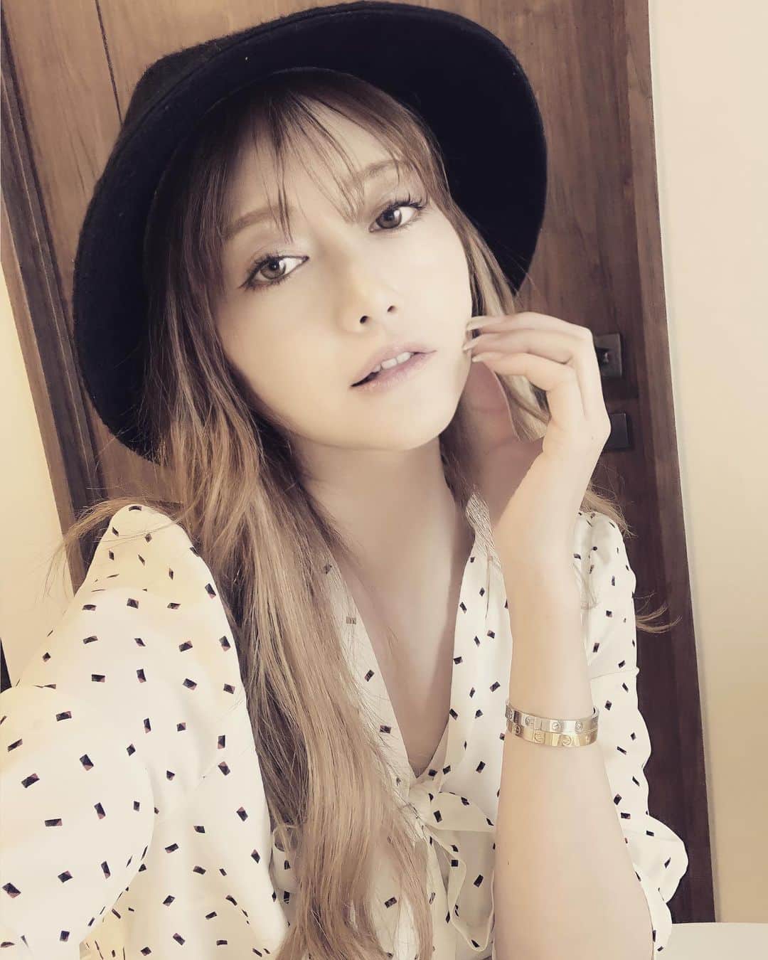 加賀美早紀のインスタグラム：「💛」
