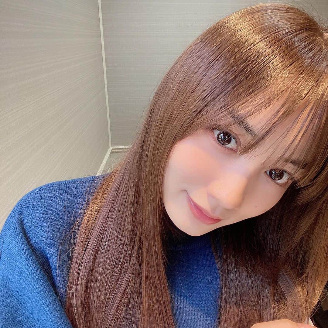 黒木ひかりのインスタグラム：「この間髪の毛トリートメントしたよ〜💁✂」