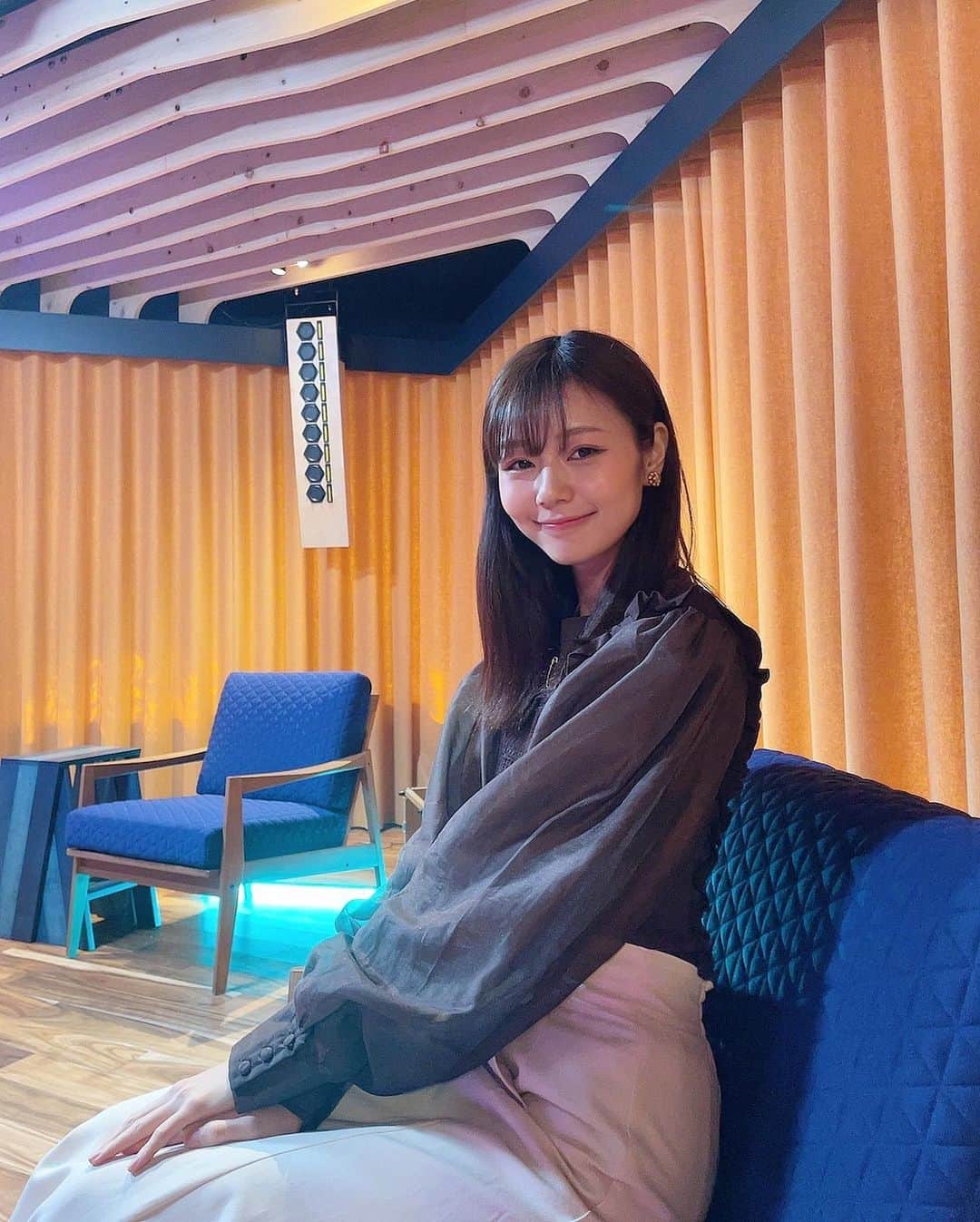 杉浦みずきのインスタグラム：「. MUSIC FUN! IVY の収録で、オープン直前のAmazon music studio Tokyo を使わせて頂きました！ 色々なスタジオも見学させて頂き、とってもワクワクしました☺️✨✨ ピアノ配信などもここからできたら嬉しい〜！！🎶  #AmazonMusicStudioTokyo #musicfunivy」