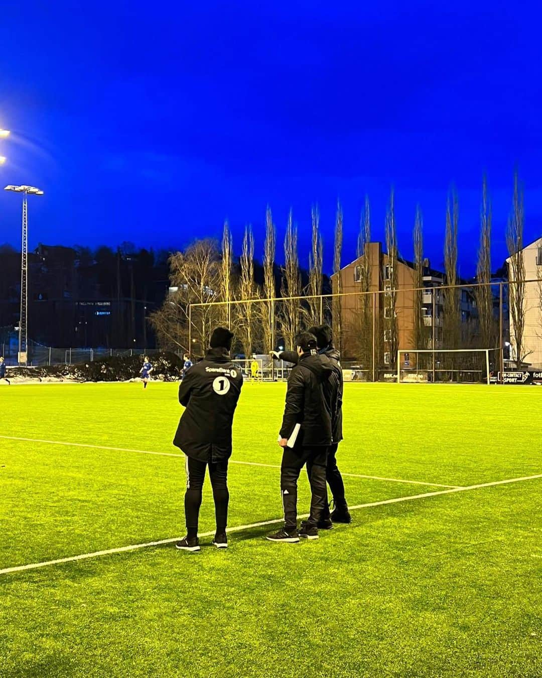 アレクサンデル・テッテイさんのインスタグラム写真 - (アレクサンデル・テッテイInstagram)「Great experience for our U16, mostly of 14 and 15 year olds against a good Tiller U19. Lost 3-2 at the end but the team is improving well💪🏾. We keep working hard 👏🏾😊. @salmar_akademiet」3月8日 23時17分 - tettinho86