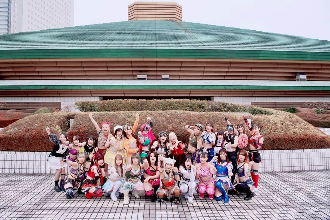 天満のどか & 愛野ユキさんのインスタグラム写真 - (天満のどか & 愛野ユキInstagram)「いくぞ。やるぞ。 3.19両国国技館大会まであと11日！  ❤️‍🔥詳細はプロフィールのリンクへ❤️‍🔥  #tjpw #tjpwgp22 #両国国技館  #prowrestler #prowrestling」3月8日 23時39分 - tenmaino