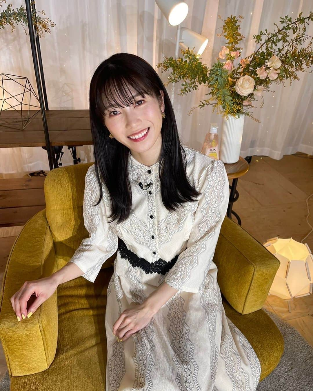 横山由依さんのインスタグラム写真 - (横山由依Instagram)「3月8日は国際女性デー  知って、考えて、話し合う とても大切なことですね。  みんなが 自分らしく 生きられる世の中になるように  一歩一歩💐  #国際女性デー #ラックスルミニーク #ミモザ」3月8日 23時59分 - yokoyamayui_1208