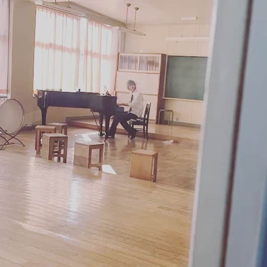 池田翼のインスタグラム：「今日のCulTVはみんなで3月9日をうたったよ！！ みんなぜひ見てね😉」