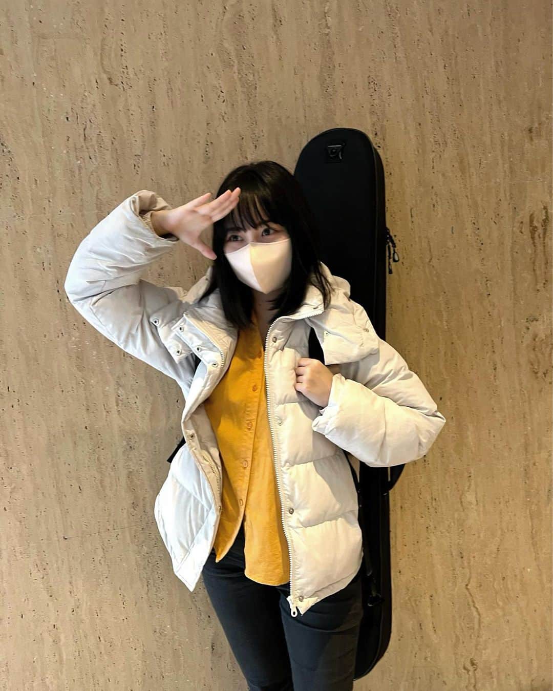杉岡泉美のインスタグラム：「最近はメンバーと集まることが多いです！今日も一緒でしたー！ まだ少し寒いので 早く桜の季節になってほしいです！🌸」