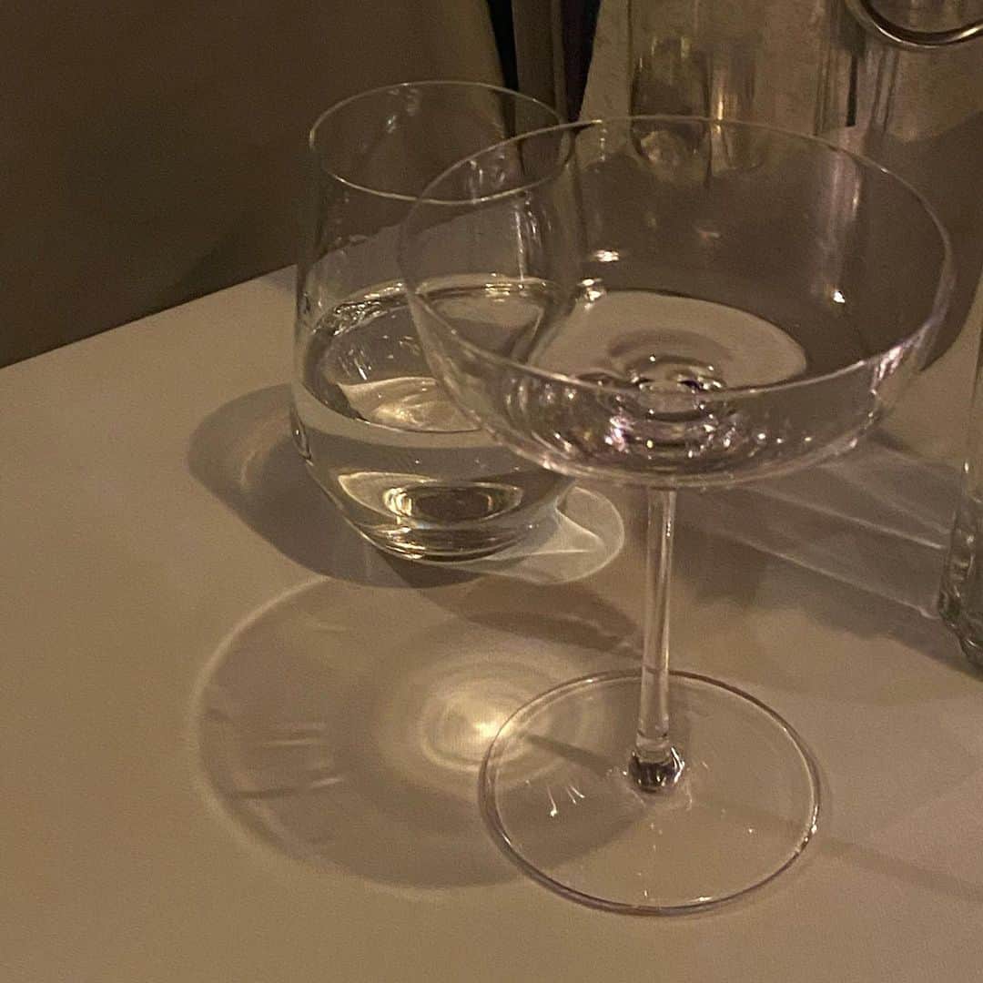 のインスタグラム：「🥂」