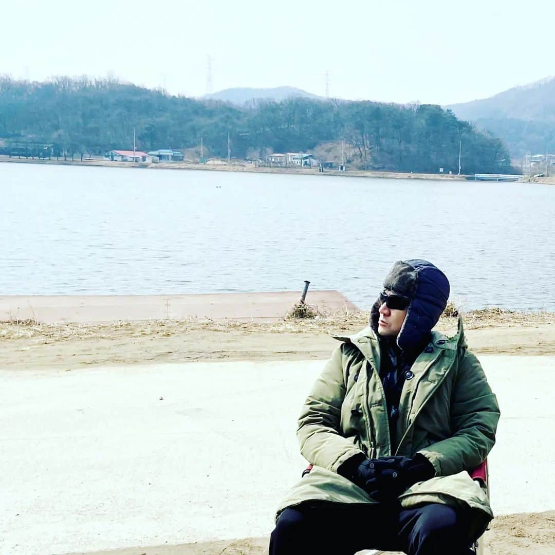 ハン・サンジンのインスタグラム：「All I need right now is rest... Have a happy and enjoyable day everyone #hansangjin」