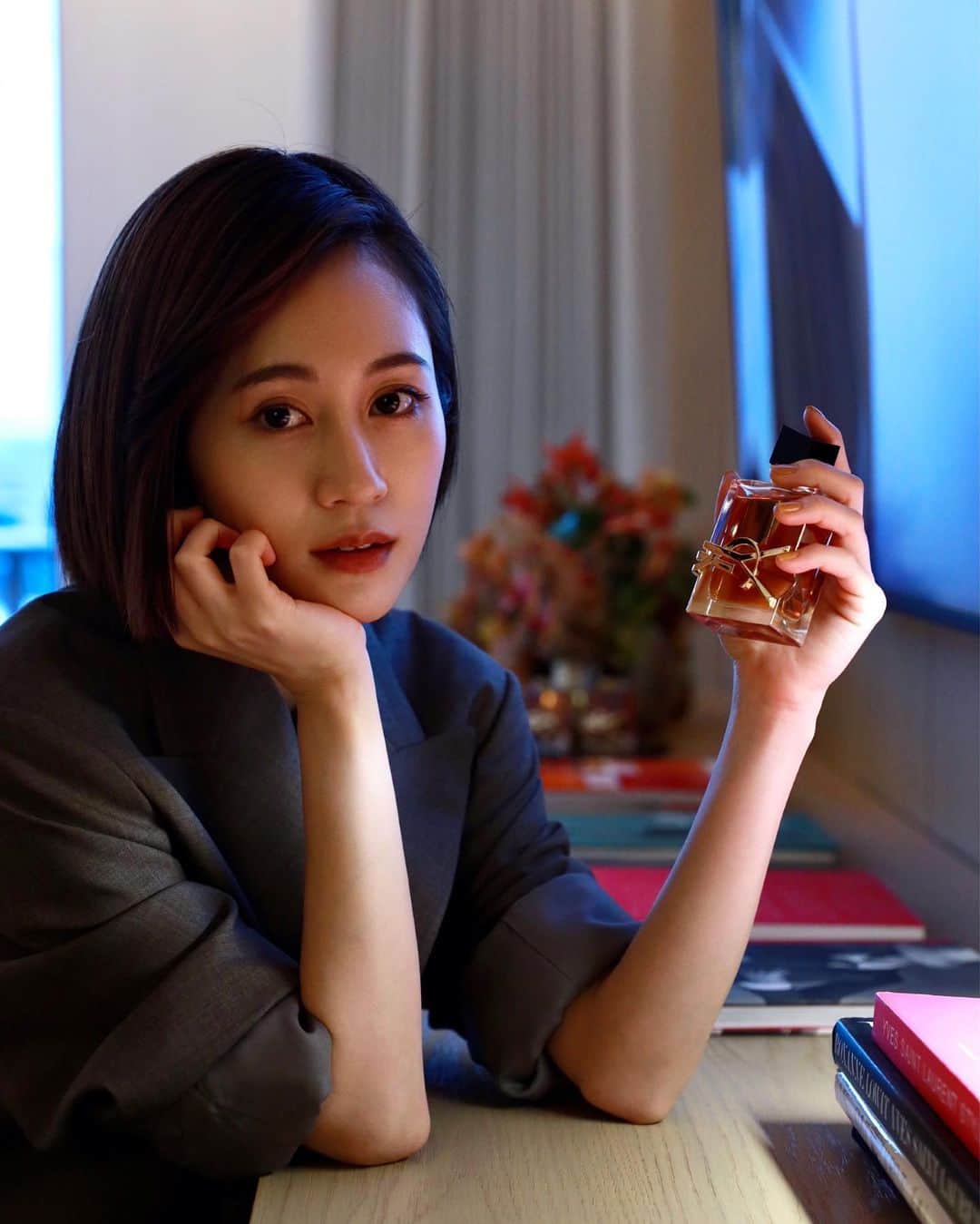 前田敦子のインスタグラム：「.  @yslbeauty   ジェンダーレスな魅力を放つ 新世代のフレグランス  INTENSE深みある甘さでお気に入り ヘアミストも優しく香りながら髪のケアもできるので、 気分を上げてくれます。  #リブレ #LIBRE」