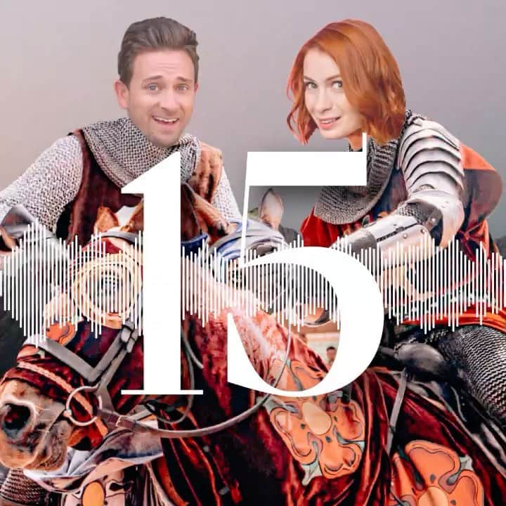 フェリシア・デイのインスタグラム：「I break down the scientific veracity of Witcher Season 2 Episode 6 and @tommylenk….has a breakdown about crows? Link in bio, or download wherever you get podcasts!」