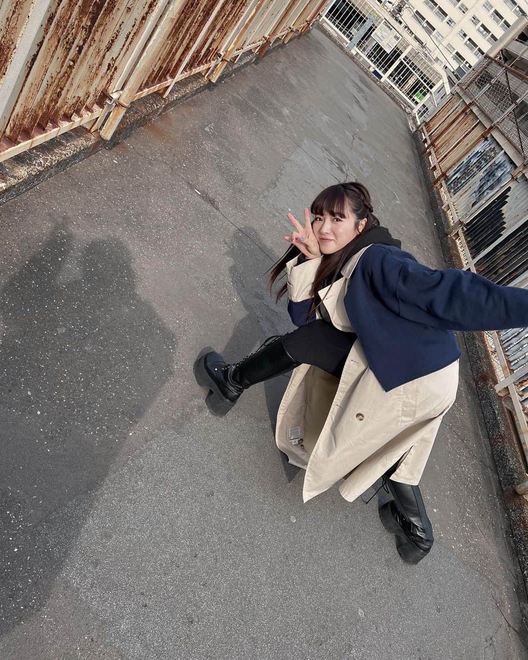 中山莉子さんのインスタグラム写真 - (中山莉子Instagram)「→  コートの下はレッスン着 お恥ずかしい🤭 ⁡ 「ハッピーエンドとそれから」 MV公開されました~！ぜひチェックしてください🌷 ⁡ #ootd」3月10日 19時03分 - nakayama_riko_official