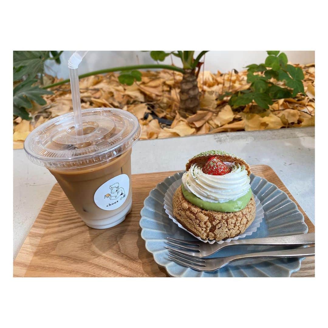のインスタグラム：「choux小屋さん🍃  #推しグルメにムチュー　で見て気になっていた高松市の八栗駅近くにあるシュークリーム屋さん行ってきました🌸  抹茶クリームも苺の組み合わせが最高だったな🍓  推しグルメは、めっけというアプリで地図上でも確認できます💡  https://meqqeapp.page.link/Te9Y8CQf3ZL2AptW9  無料なのでよかったら活用してみてください✨  今日も1日お疲れ様でした💐🧸  #香川#高松#香川グルメ#高松グルメ#高松カフェ」