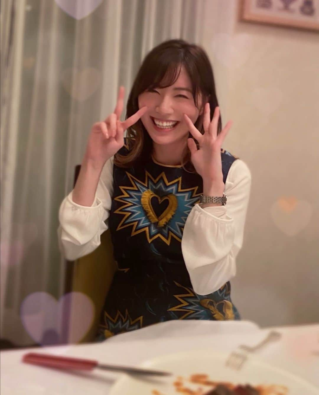 松井珠理奈のインスタグラム：「25歳の目標1つ目✨ にこにこ笑顔いっぱいの1年に😊❤️  #25歳  #ニコニコ  #2525  #目標  #笑顔  #smile  #😊  #❤️」