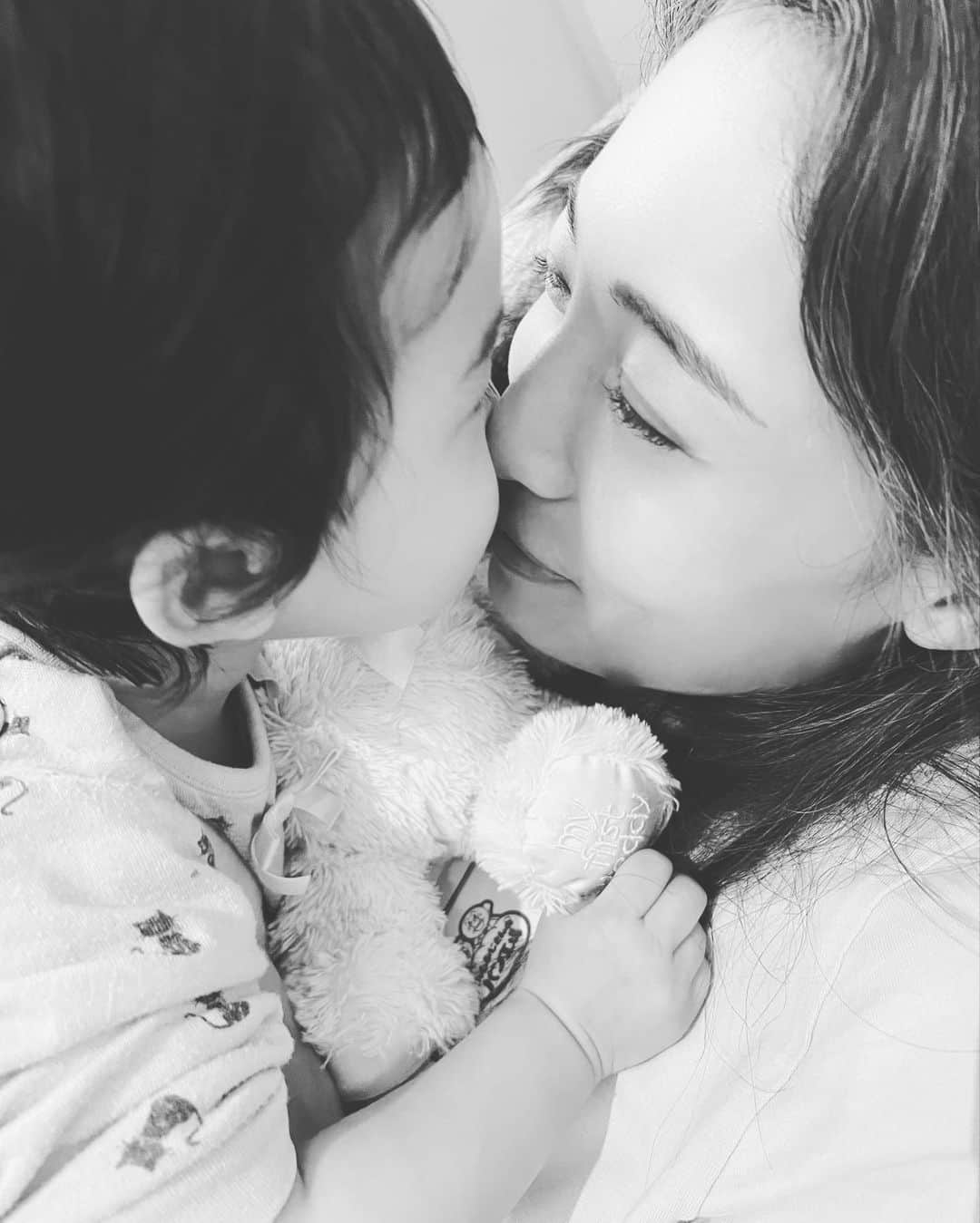 相武紗季のインスタグラム：「今日もPodcast でI.M.A 2回目が流れます。ゆるーく話していますので、お時間ある方は聞いてみてください☺️ 前週分は無料で、私は毎週木曜日更新なんですが、いつでも聞けます☺️#I.M.A #podcast」