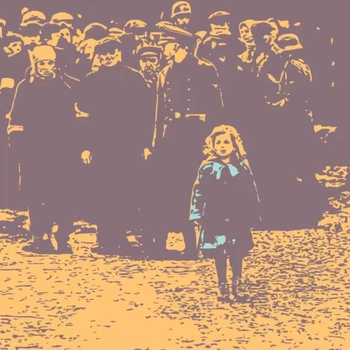 デイヴ・ナヴァロのインスタグラム：「Repost from @arthunter999 • -She was always the symbol of hope, let her be it again 🇺🇦-  The young girls name is Oliwia Dabrowska.  She was only four years old and had been chosen by Steven Spielberg on the Polish set of the film Schindler’s List, just before filming.   Oliwia @oliwia.dabrowska_  is now an adult and is today on the Polish Ukraine border assisting refugees during this humanitarian crisis.The situation is very dangerous and heartbreaking.  Millions are now displaced and help is needed immediately.  Please do what you can where you can to help.   Peace @mrwhitefish   🐠🐠Please share this with your friends and family thanking Oliwia for her frontline efforts on the Ukrainian boarder🐠🐠  A message from Oliwia today March 9th, 2022:  “She was always the symbol of hope let her be it again 🇺🇦”  “We need your help here at the Polish-Ukrainian border.  Every little bit helps: we need material and financial donations, you can also volunteer to help out in person.  The situation is dramatic; I’m also a volunteer here, at the border, and I’ve seen it with my own eyes…”  #solidaritywithukraine #childrenofwar #stopwar #ukrainetoday #ukraine #poland #shindlerslist #peace #worldpeace #pleasehelp #help #refugees #refugeeswelcome #refugeecrisis #refugeechildren #charity #supportukraine #slavaukraini #news #ukrainegirl  #peaceandlove #humanitarian #humanitariancrisis #whitefishart #mrwhitefish #whitefish」
