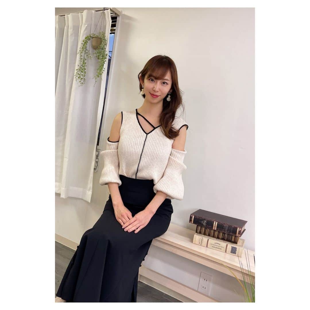 のインスタグラム：「【前回イベント時📸】 今月20日（日）にイベントの実施が決定ー‼︎ はなまる撮影会のHPからの ご予約をお待ちしております！  ✅最新デジタル写真集「女子アナ桃源郷」発売中  ✅最新写真集『Nocturne』発売中 #塩地美澄」
