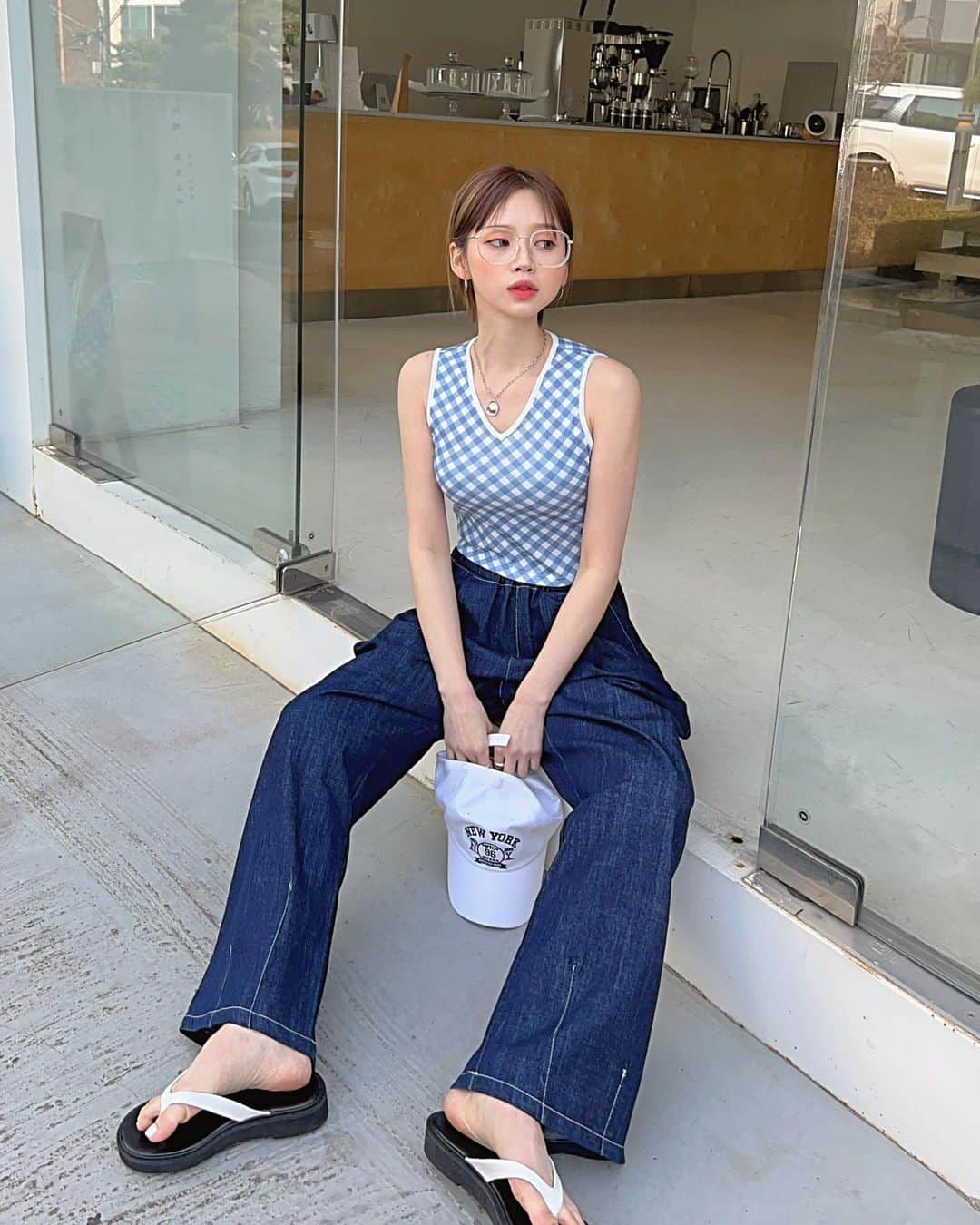 Yoonbitnaのインスタグラム：「어제 ㅎㅎ ,  이게 본업인지 부캐인지 모르겄네 ㅋㅋㅋ」