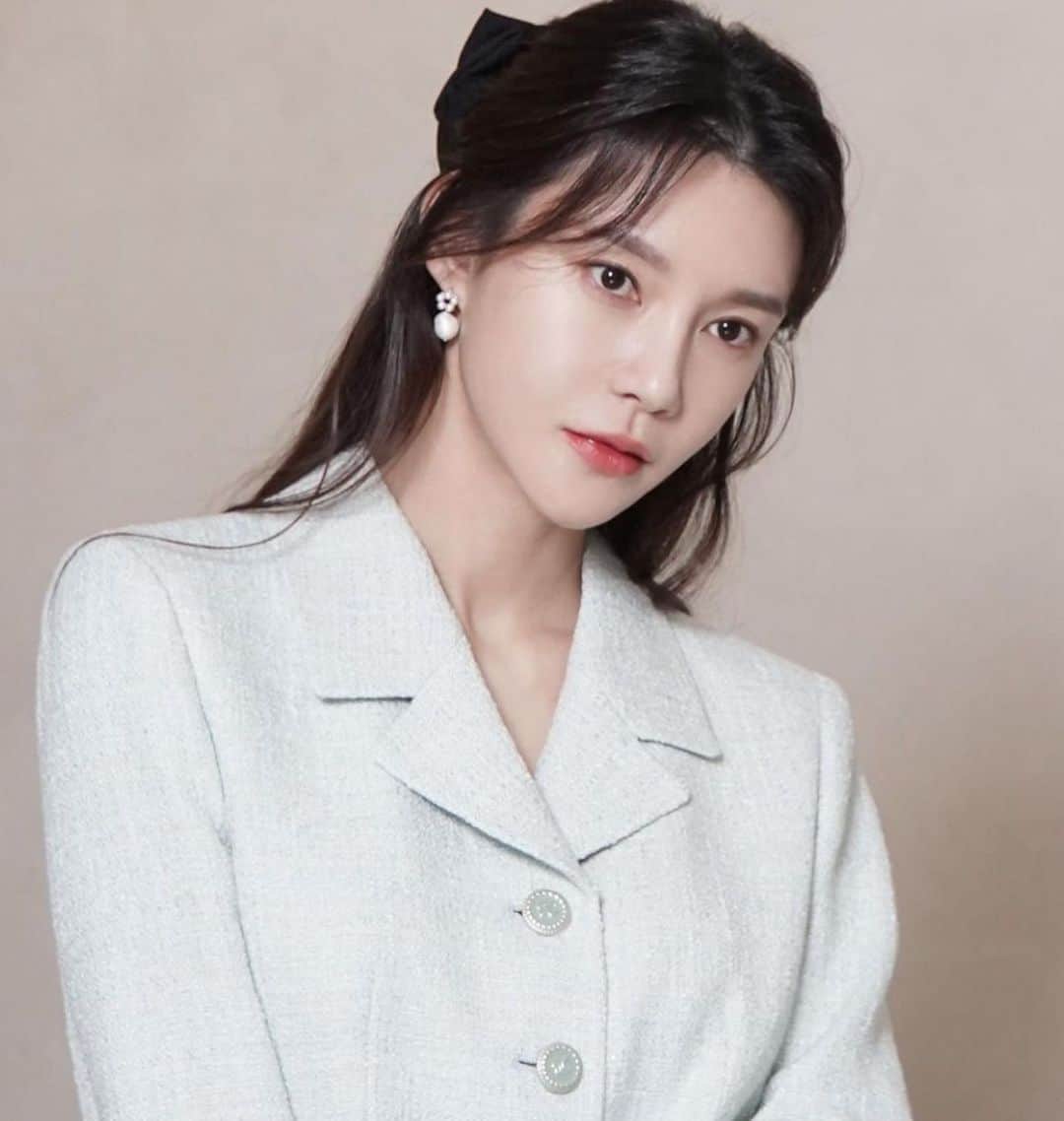 チャ・イェリョンのインスタグラム：「세루티 의 봄 🌸  22년 세루티 와 함께해요💕」