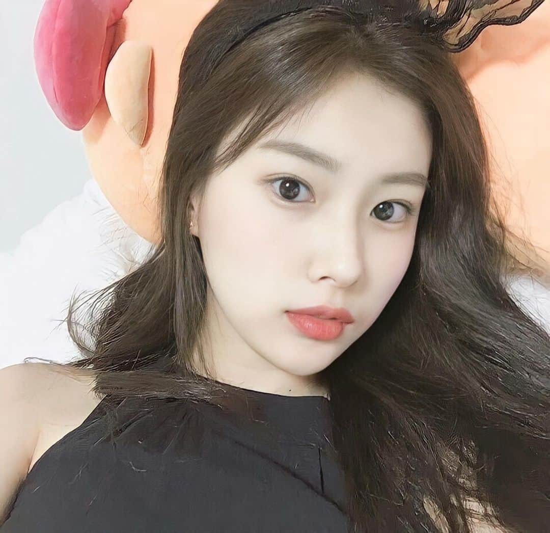 カン・ヘウォンさんのインスタグラム写真 - (カン・ヘウォンInstagram)「Predebut kang hyewon but make it HD 💖 - [#KANGHYEWON#HYEWON#강혜원#Kpopdol#likeforfollow#followforlike#like4like#l4l]」3月10日 21時23分 - hyewon__izone