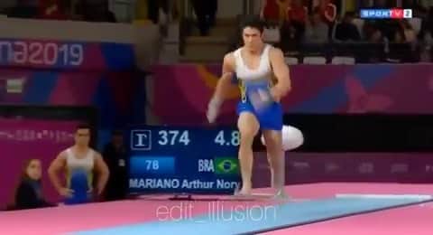 アルトゥール・オヤカワ・マリアノのインスタグラム：「#tbt Jogos Panamericanos 2019 🔥🎉🥇🥈 @edit_illusion   #EsporteClubePinheiros #ComitêOlimpicoBrasileiro #COB #TimeBrasil #Caixa #LoteriasCaixa #Cbg #BolsaPodio  #ForçasNoEsporte #Cda #Odontoprev #newon #Aminovital #TimeAjinomoto #CaruCafe #Gymnastics #fig #panams」