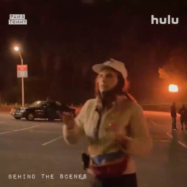 レイク・ベルのインスタグラム：「BTS on @pamandtommyonhulu - all episodes are up for your eyes only.」