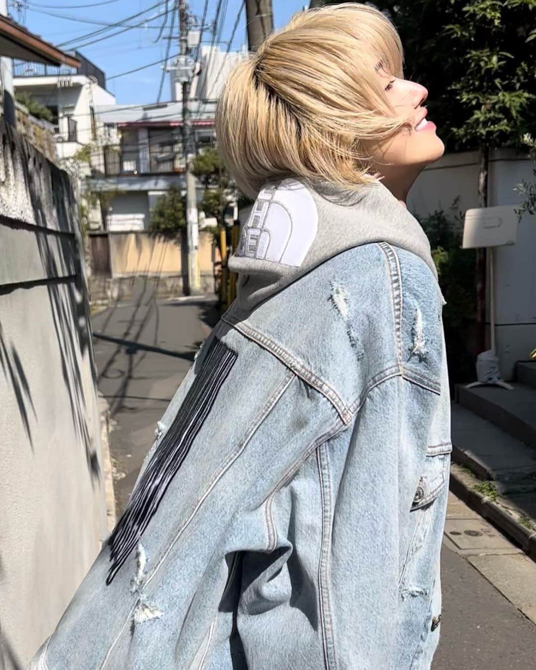 &mのインスタグラム：「トップが伸びるまでちょいちょい整えてる🤭ハンサムショートからショートボブへ💋」