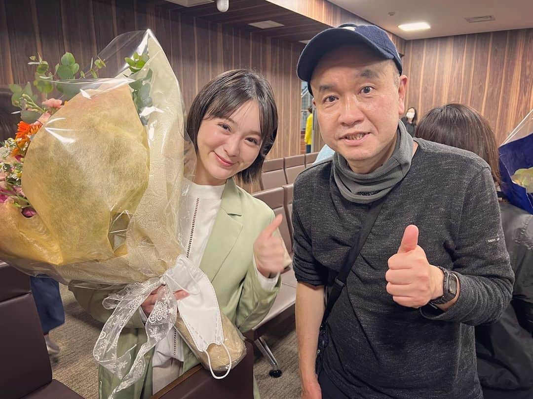 のインスタグラム：「明日12日よりWOWOWにて 『正体』放送です！ 全4回になります。 写真は3、4話を撮った谷口監督と。 神様のカルテでご一緒にしていたので またお仕事できて嬉しかったです(*´-`) #WOWOW #連続ドラマw #正体 #谷口正晃  監督」