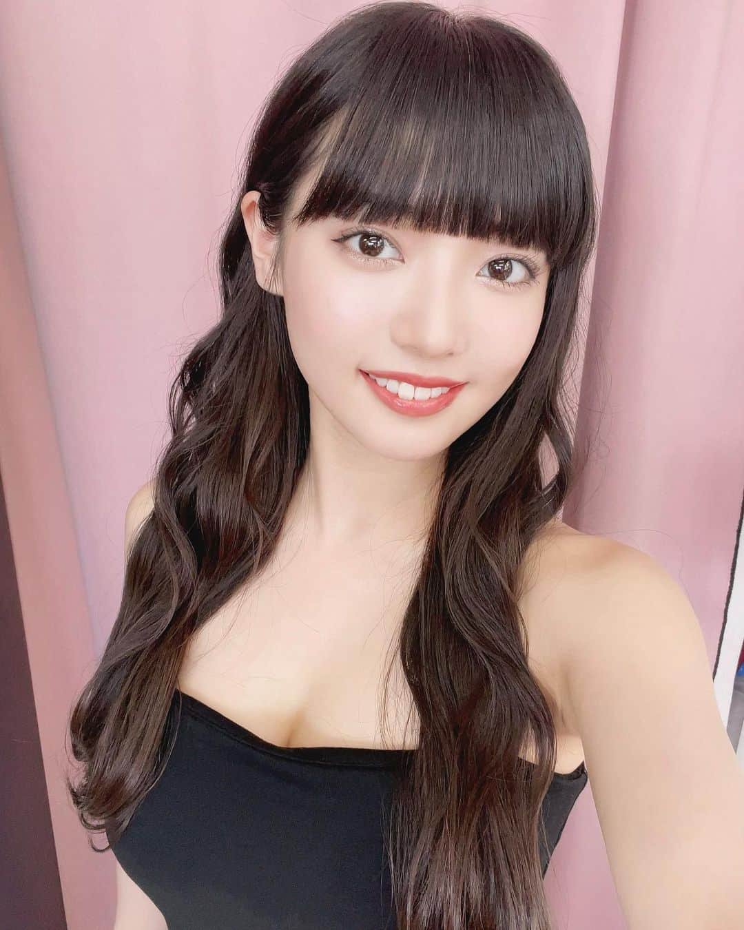 桜田愛音のインスタグラム：「今日も一日お疲れ様~(*´꒳`*)  明日は渋谷DESEOで対バンです❤️‍🔥 お待ちしております😌💭  『DESEO SUPER LIVE』  📍渋谷DESEO 出番：19:40 物販：20:10(Aブース) ※物販にて初回写真無料！ ・ ・ ・ ・ ・ ・ ・ ・ ・ ・ ・ 【3月スケジュール】 8 (火)  定期公演@新大久保KPL 9 (水)  サマナーズウォー配信 12(土)  対バン@渋谷 15(火)  YouTube無料ライブ配信 16(水)  サマナーズウォー配信 17(木)  対バン 19(土)  対バン@秋葉原 20(日)  CHANCE撮影会 22(火)  定期公演@新大久保KPL 23(水)  サマナーズウォー配信 24(木)  対バン@渋谷 27(日)　WHIP撮影会 29(火)  定期公演@新大久保KPL 30(火)  サマナーズウォー配信 31(木)  対バン  【5thDVD】 『#おとなになる〜19to20〜』絶賛発売日！！！ 最後の作品なので是非観てね~♡ ・ ・ ・ twitter→ @sakurada_anon ← ・ ・ ・ #桜田愛音　#カメリパ #カメレオンリパブリック　#インスタグラビア #グラビア　#水着 #撮影会　#撮影 #撮影モデル #カメラ #メイク #camera #Shooting #makeup #girl  #photooftheday #selfie #tiktok」