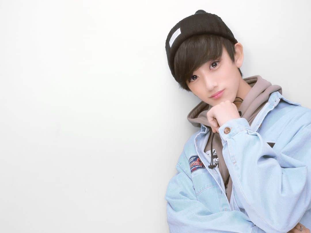 瀧川翔太さんのインスタグラム写真 - (瀧川翔太Instagram)「ピンプリ(合成プリ用) ・ ・ ・ ・ ・ ・ ・ ・合成プリクラ待ってるよ(*•̀ㅂ•́)و✧ ・ ・ ・ ・ ・ ・ ・友達と撮った時に1枚だけやらしてもらった笑  #今日のコーデ  #今日好き  #今日好きになりました   #卒業編2022   #瀧川翔太   #またちゃんとピンプリ撮ります  #followforfollowback   #fyp  #fff   #05」3月11日 16時31分 - sho__tan2532