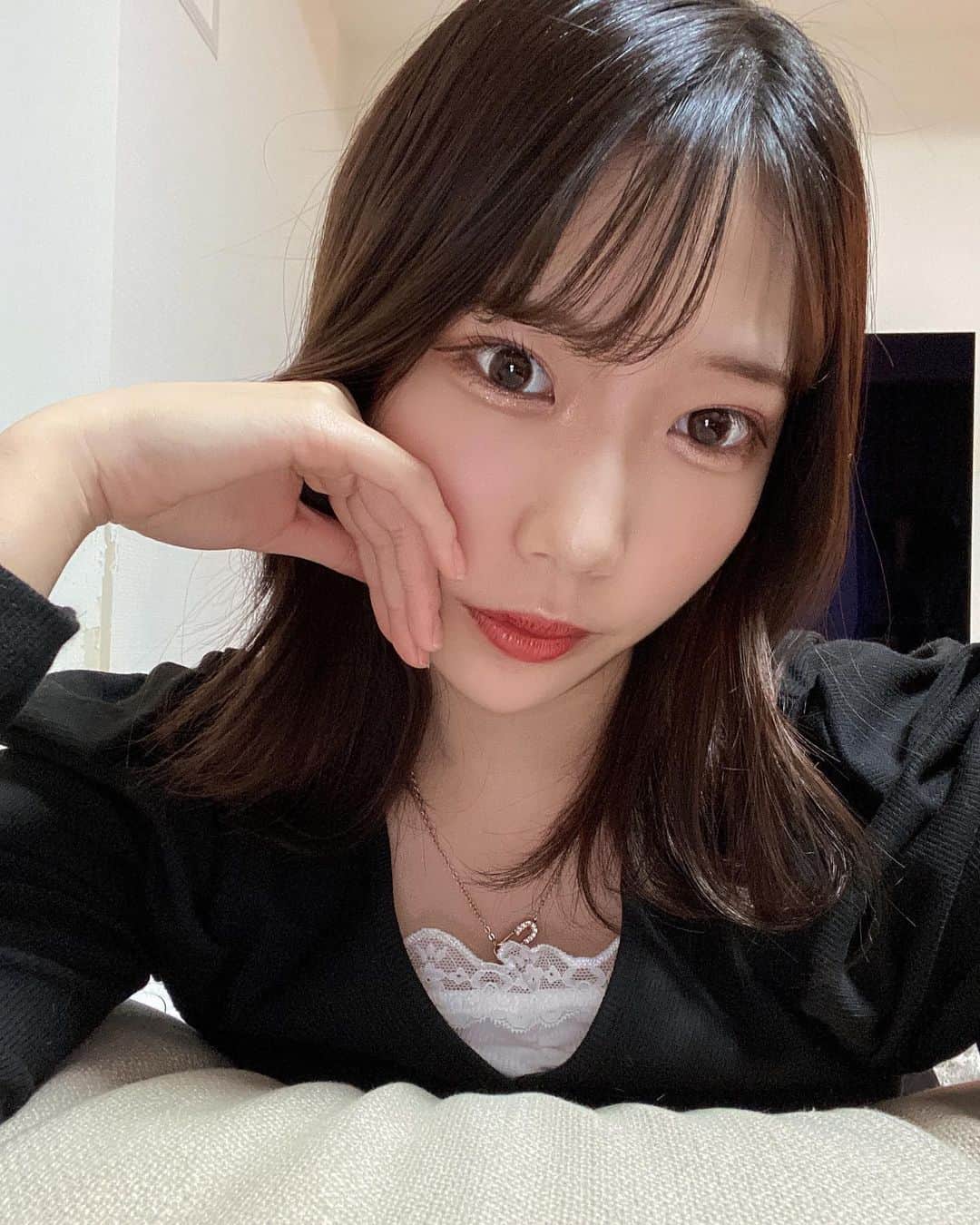 のインスタグラム：「23になるから大人っぽくなりたい！！」