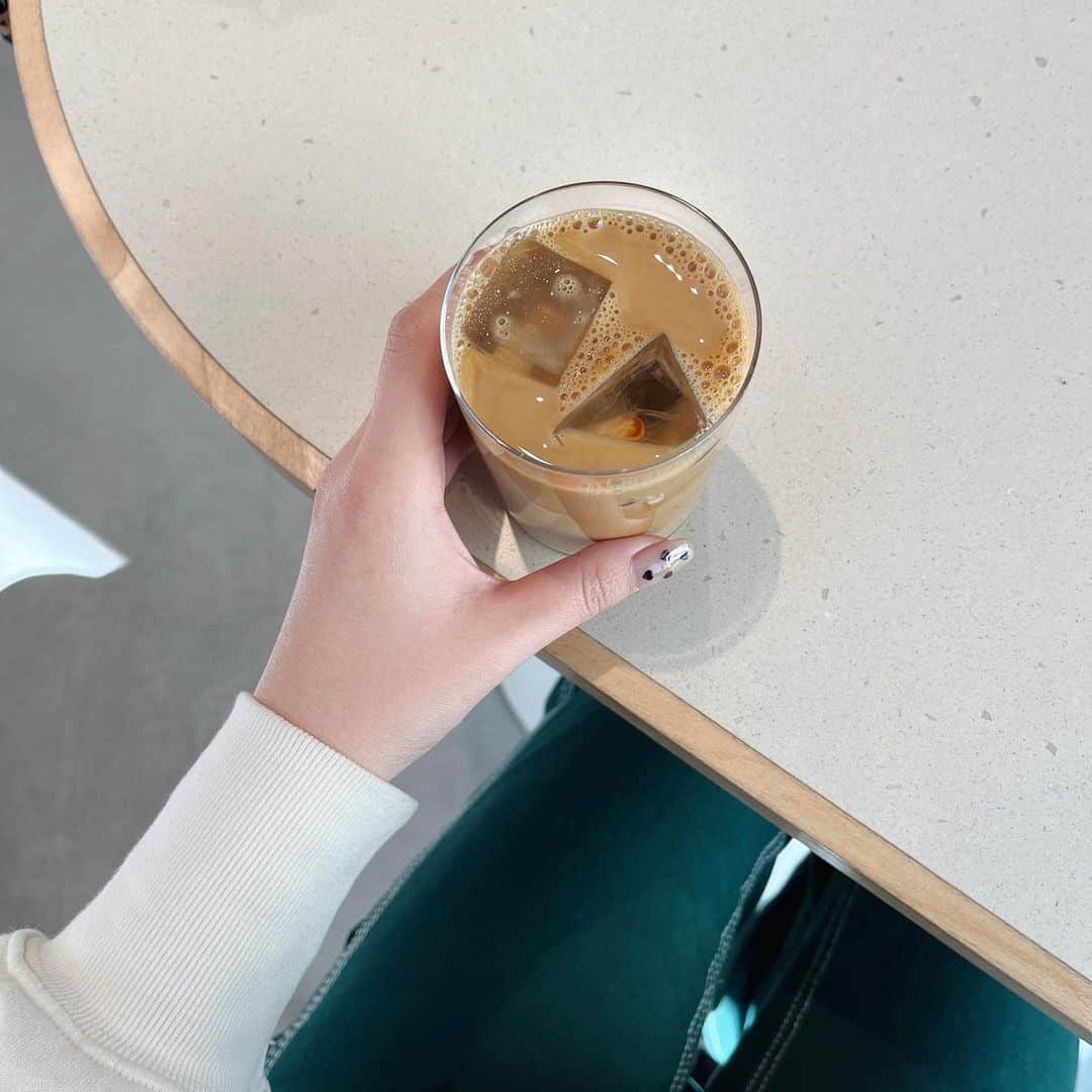 市野莉子のグルメインスタ