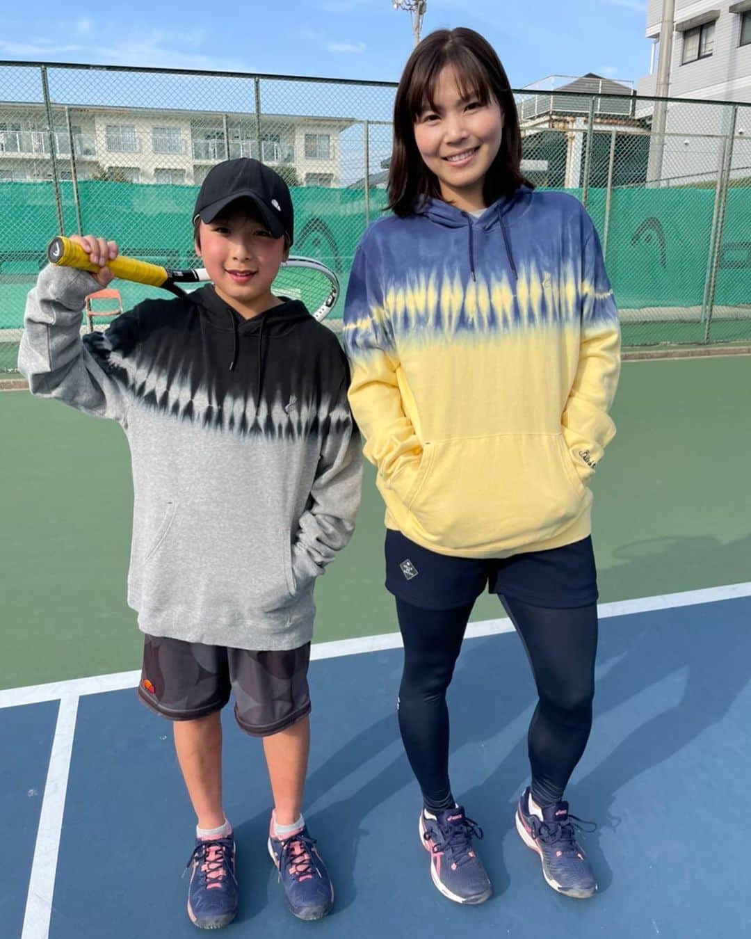 尾崎里紗のインスタグラム：「Ball de Match🎾パーカー✨ ⁡  @balle_de_match_official  ⁡ ⁡ ⁡ ⁡ ⁡ #headboom #glico#powerproduction #head#headtennis_official#headjapan#teamhead #stchristopher#セントクリストファー#センクリ#テニック #株式会社タイド#TIDE. #gram3#グラムスリー #エステ#tbc_aesthetic#エステティックtbc #尾崎里紗#risaozaki #tennis#tennisplayer#テニス#fitness」
