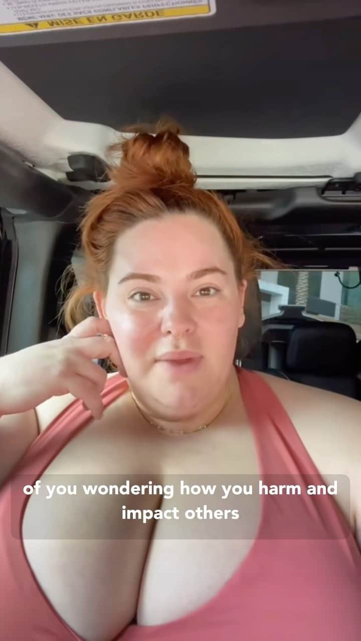 テス・ホリデーのインスタグラム：「Do better.」