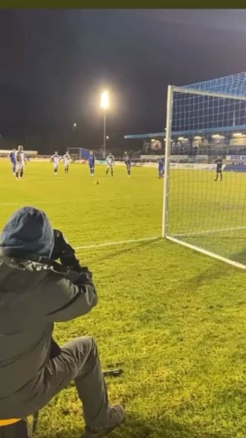 チャーリー・アダムのインスタグラム：「Nothing beats scoring a goal 😂😂」