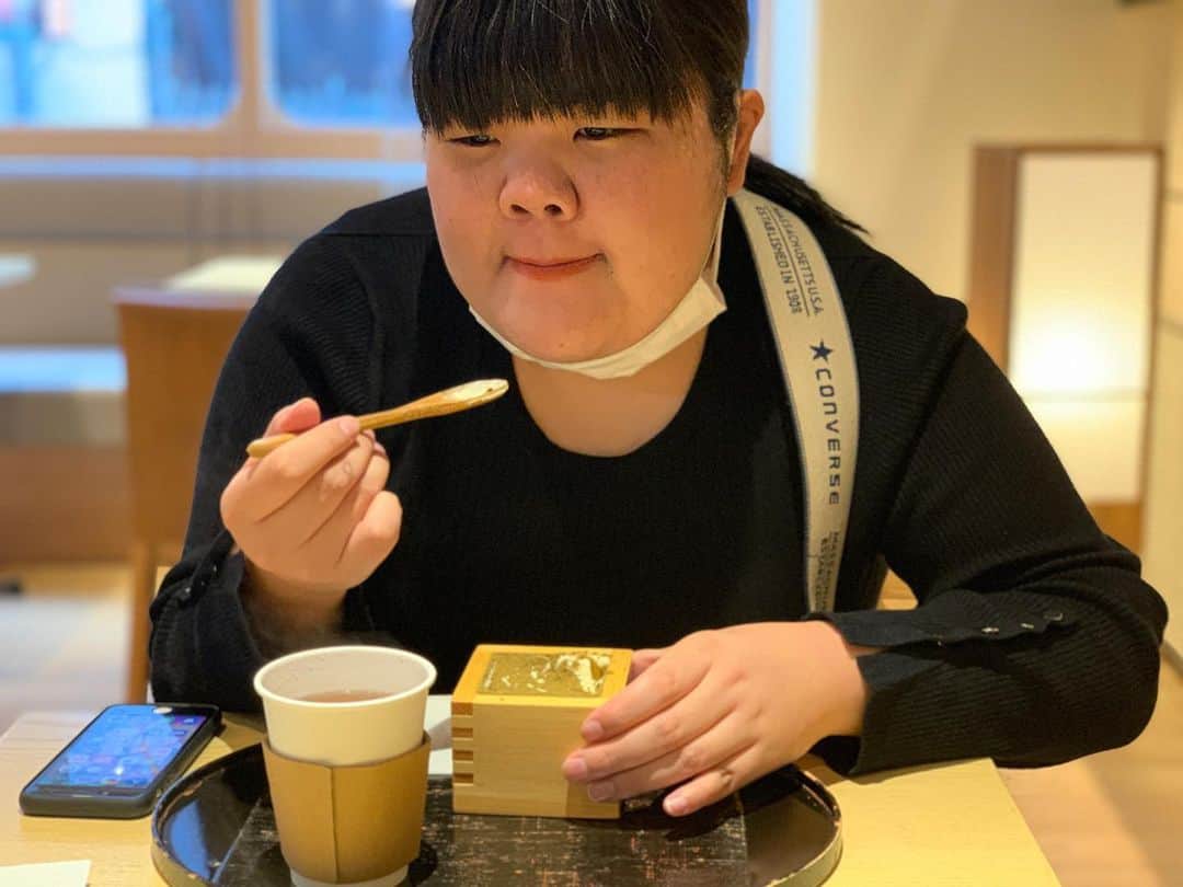 のインスタグラム：「もちもちお肌 #ぼる塾 #あんり #浅草 #抹茶ティラミス #うまっちゃ #あんり実は #抹茶好き #美味しそう #可愛い #愛おしい #大好き #いい口してるね #お餅みたいなお肌」